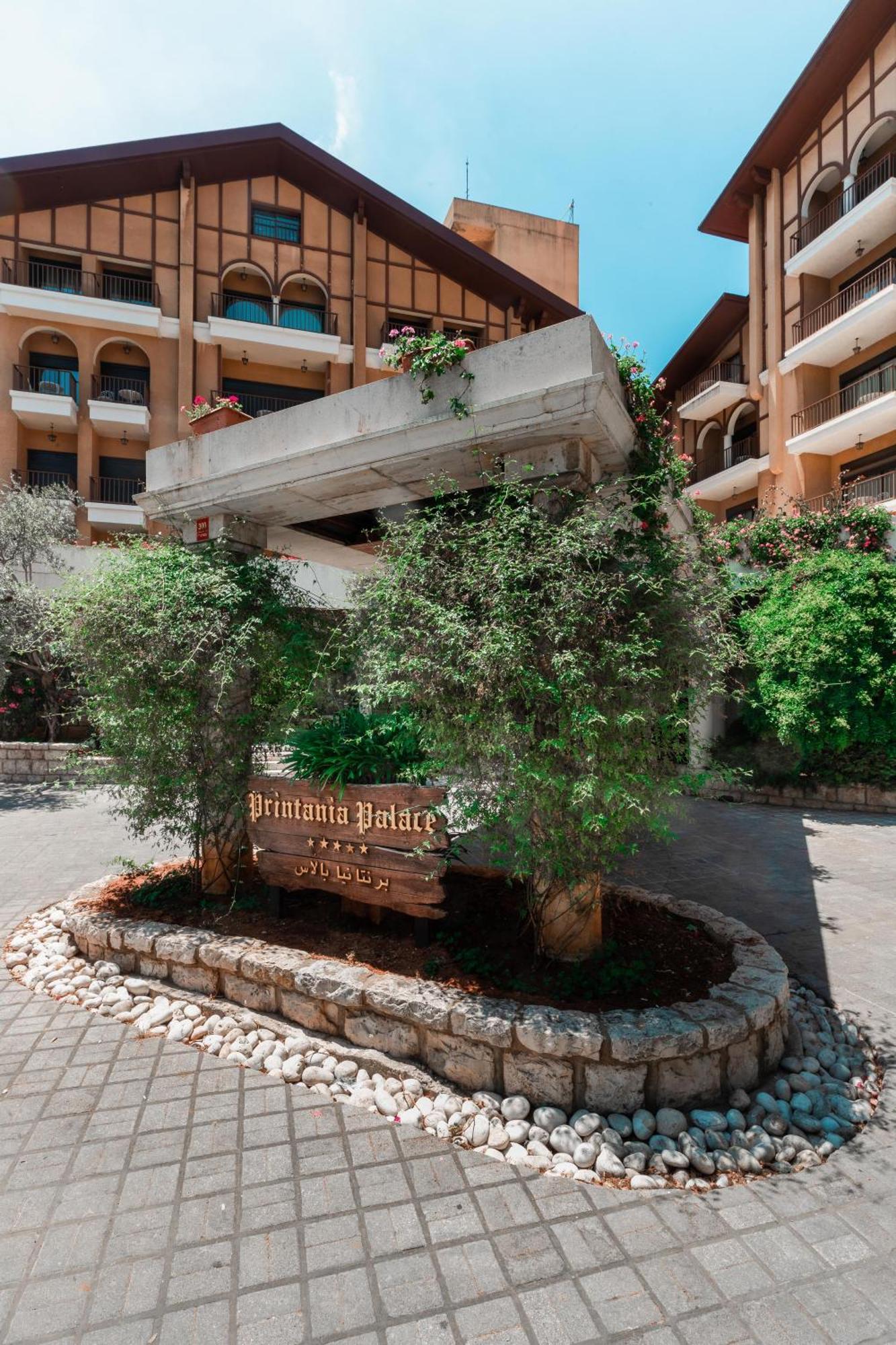 Printania Palace Hotel Brummana Exterior photo